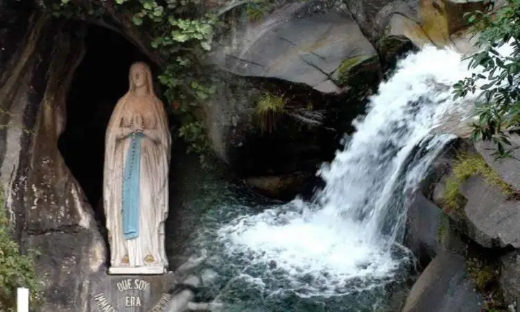 Acqua-di-Lourdes
